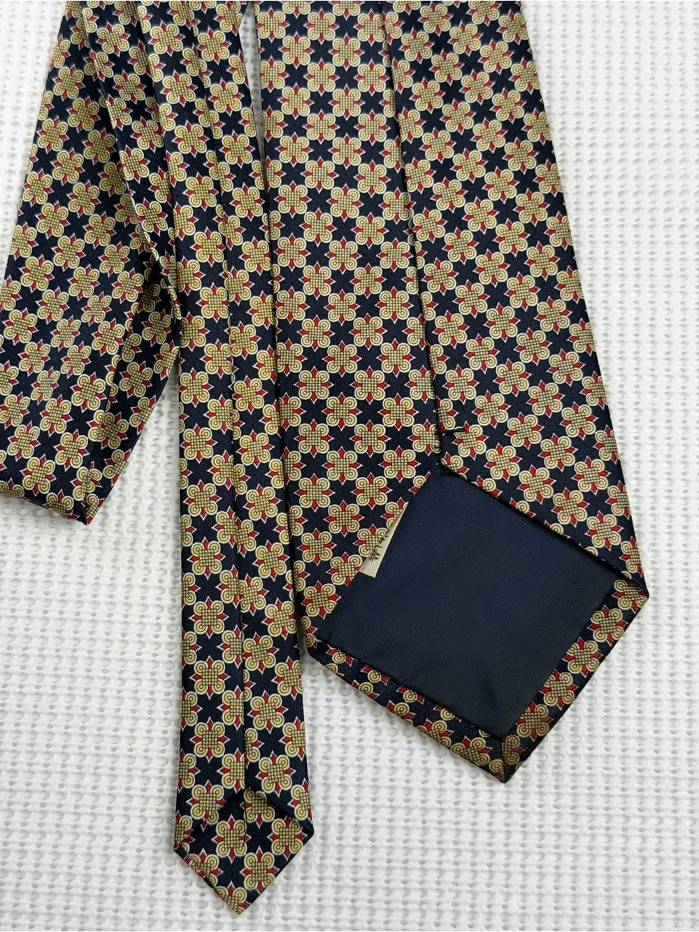 Rene Chagal Classic Navy Floral Necktie - Elegant Patterned Professional Tie